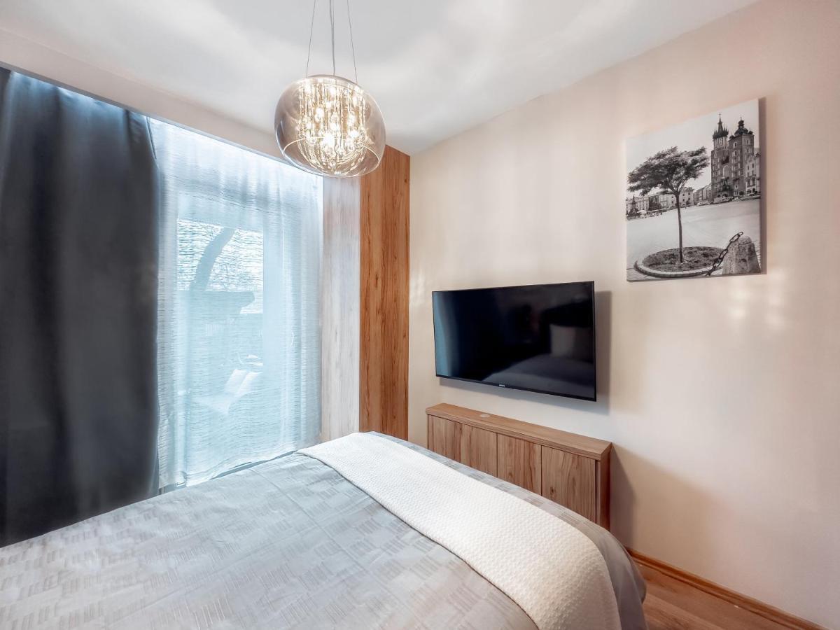 Apartament Z Duzym Tarasem W Centrum Krakowa Bagian luar foto