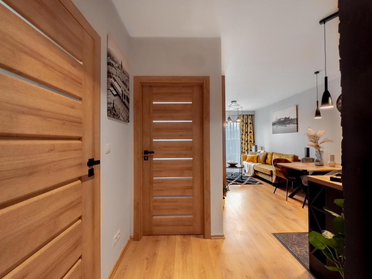 Apartament Z Duzym Tarasem W Centrum Krakowa Bagian luar foto